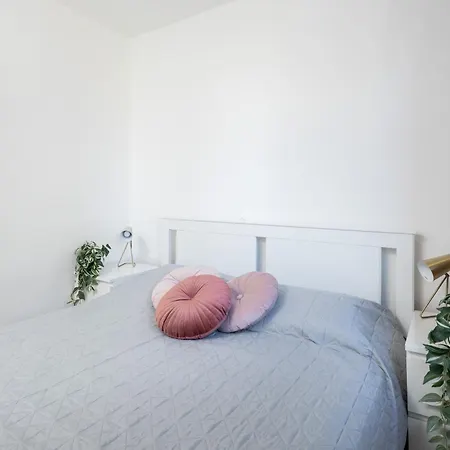 Cupcake 2 Bedroom Mokotow Apartman *